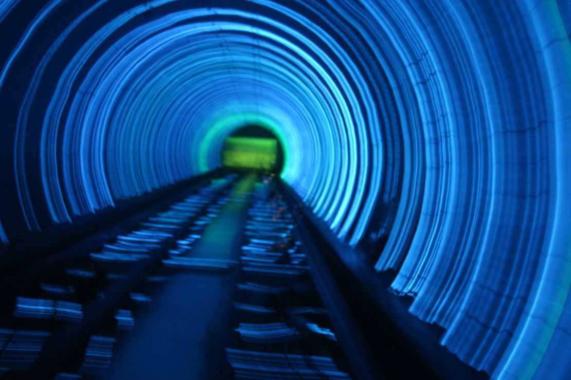 Tunnel